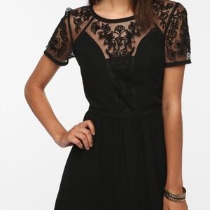 Kimchi Blue Black Floral Embroidered Crepe Dress